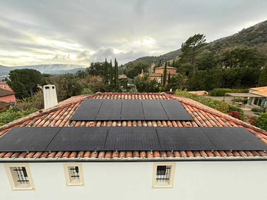 Installation de panneaux photovoltaÏques